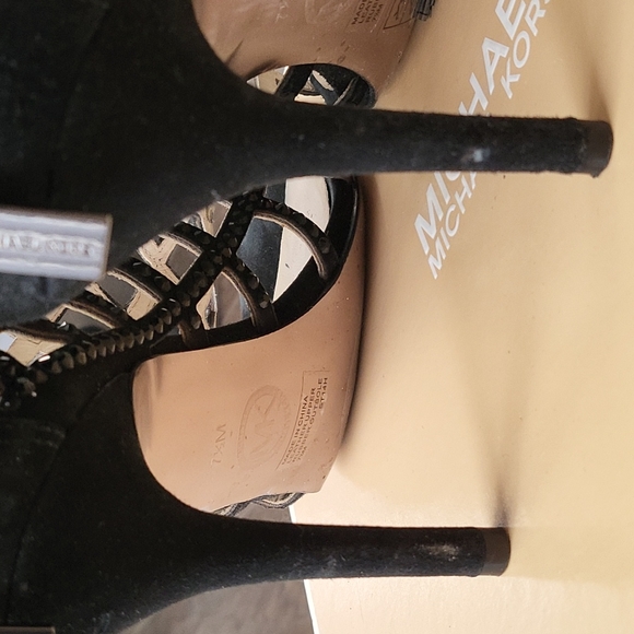 Michael Kors Yvoone Bootie caged rhinestones heels suede peep toe sandal 7.5 blk - Picture 9 of 16